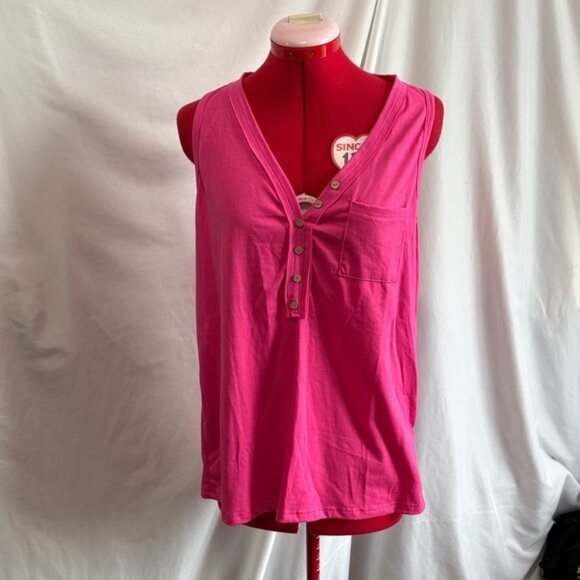SHEIN Tops - SHEIN Fuchsia Buttoned Tank Top LL99